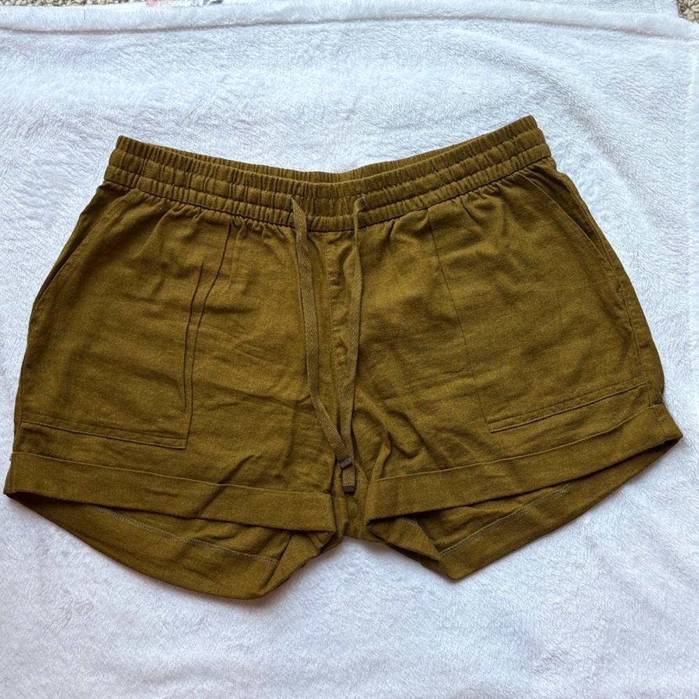 Old Navy High Waist Shorts in Olive Green